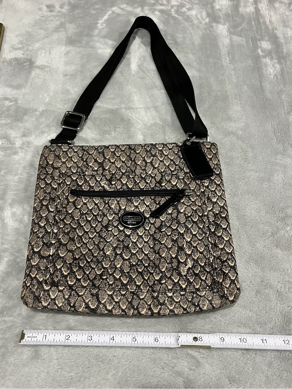 Coach Taylor Getaway Snake Print Nylon Crossbody File Bag EUC - Picture 5 of 11
